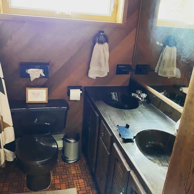 Sometimes the smallest rooms can brighten up with a change.